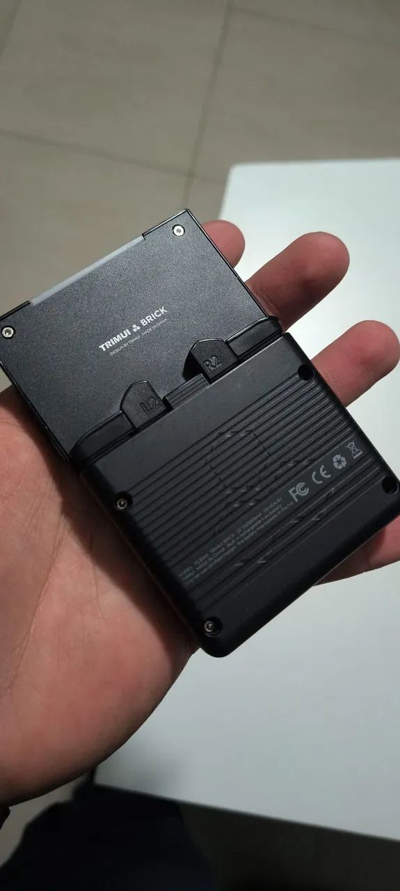 TRIMUI BRICK IMPECÁVEL - SD SANDISK 64GB E ACESSORIOS - Jogos de