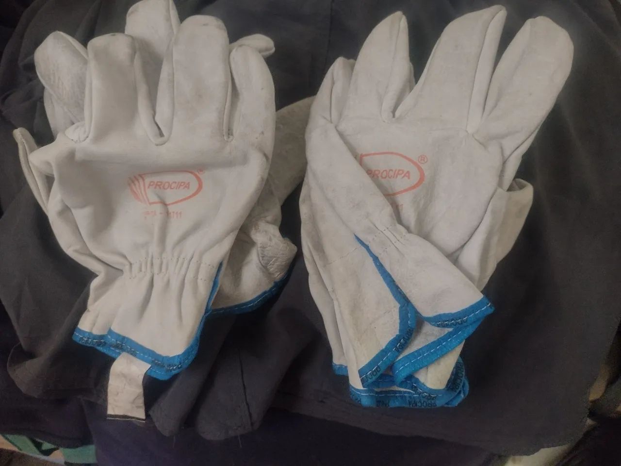  2 Pares de Luva de Couro Nova - Foto 2