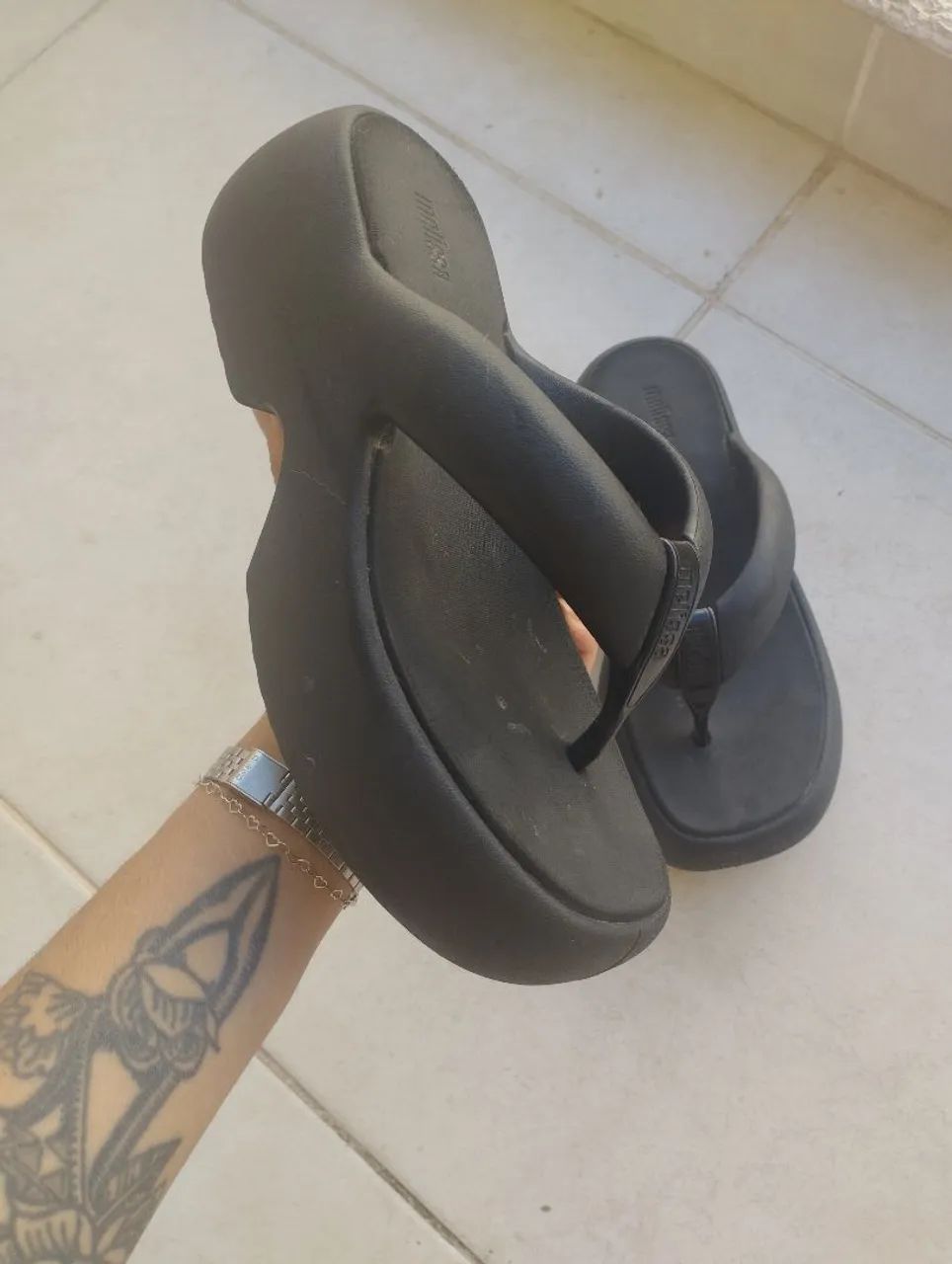 Melissa preta tamanho 37 - Foto 4