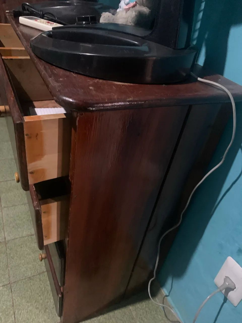  Cômoda 5 gavetas 