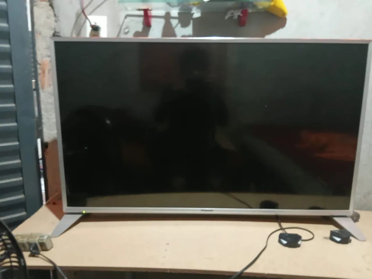 Vendo smart TV de 43 polegadas - Foto 2