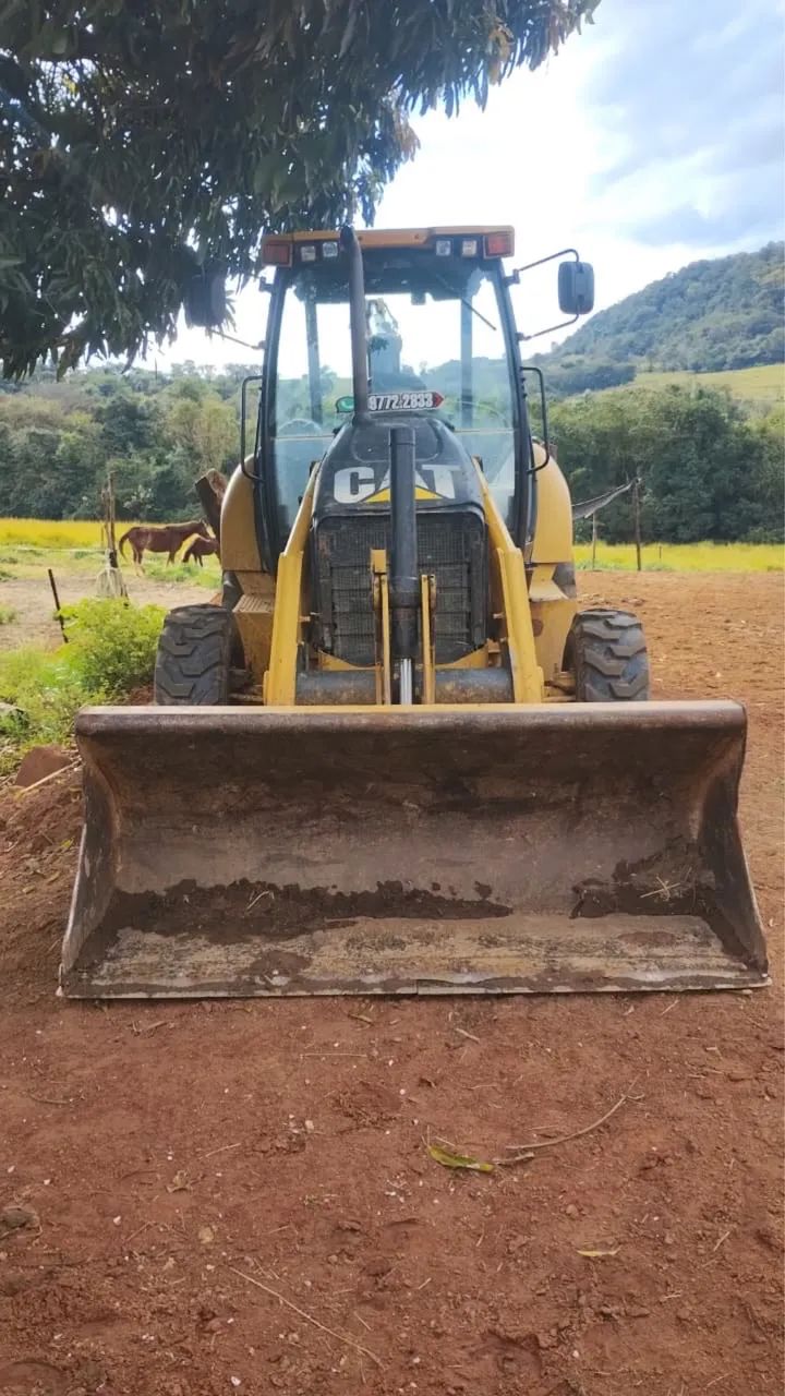 Retroescavadeira 
