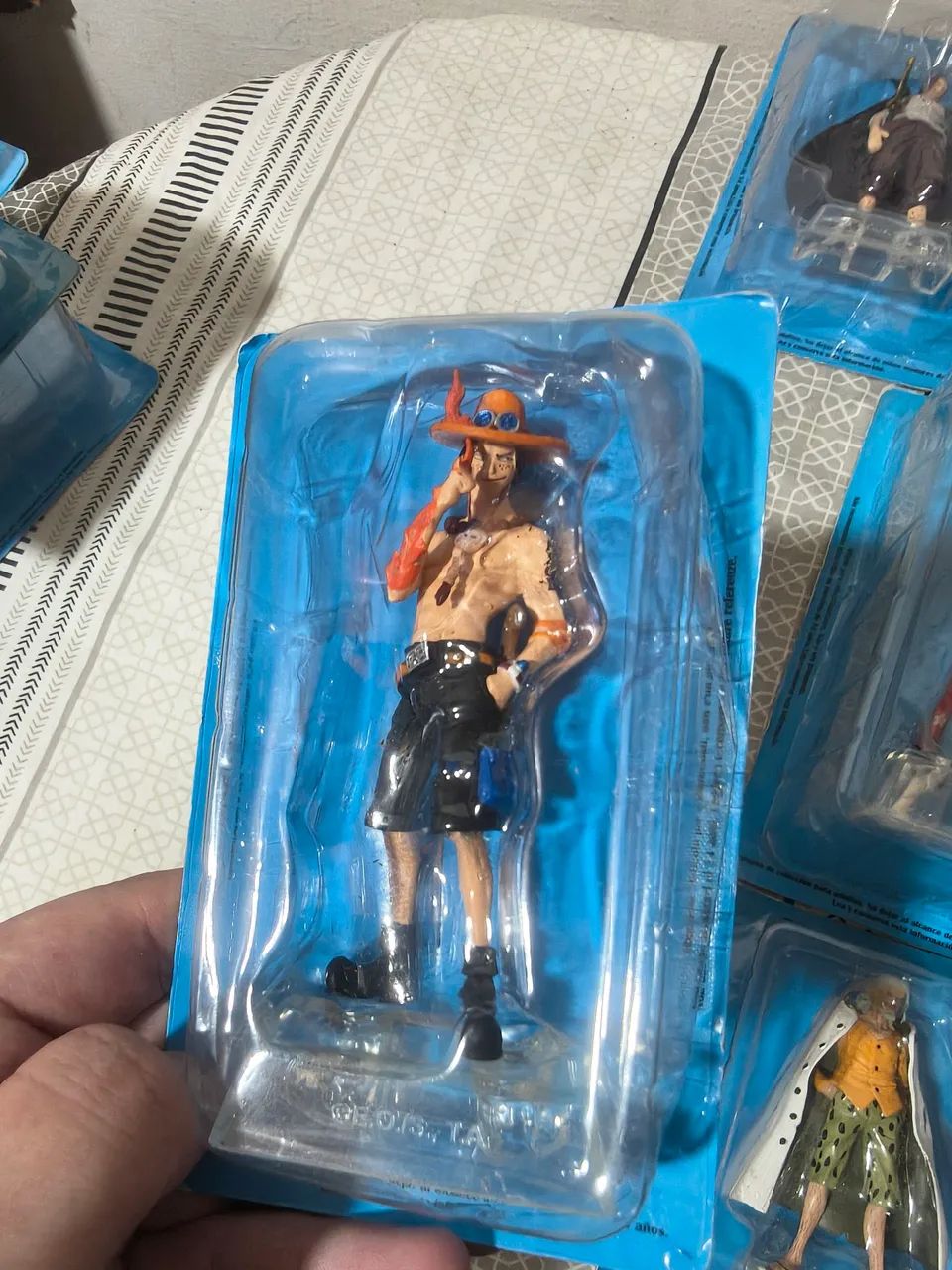 One piece Action figure - Portgas.D.ace salvat ed4 poster - Foto 4