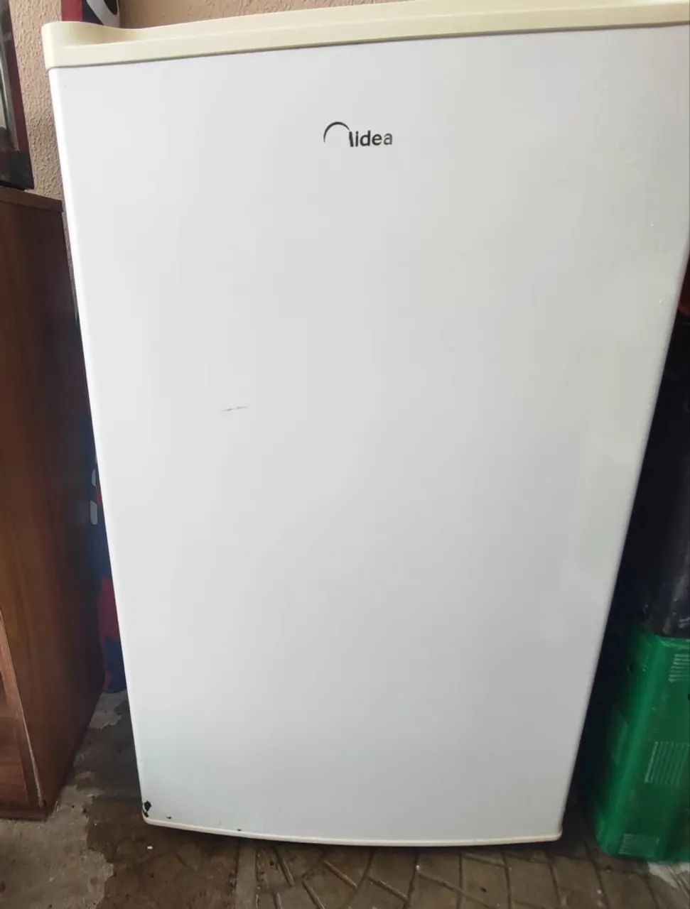Frigobar 124 litros - Midea