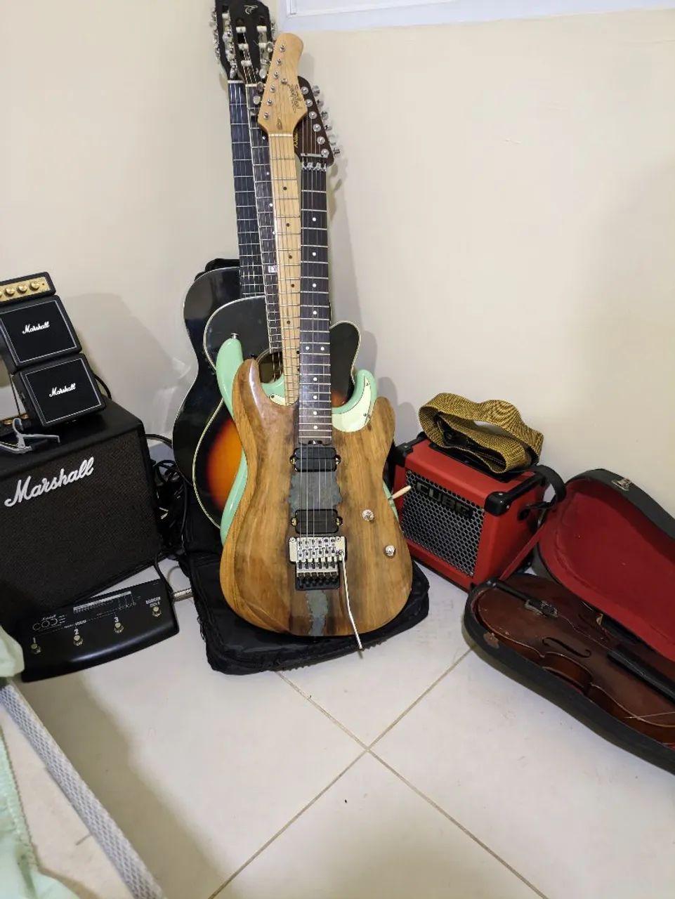 Guitarra studiobaker resine River custon  - Foto 3