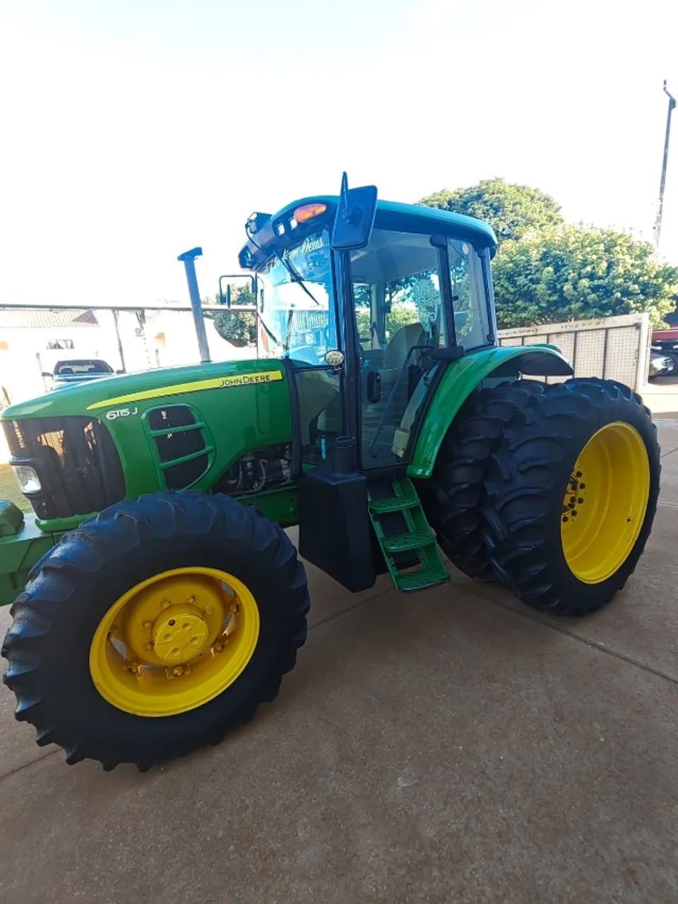 Trator John Deere 6115J - Foto 4