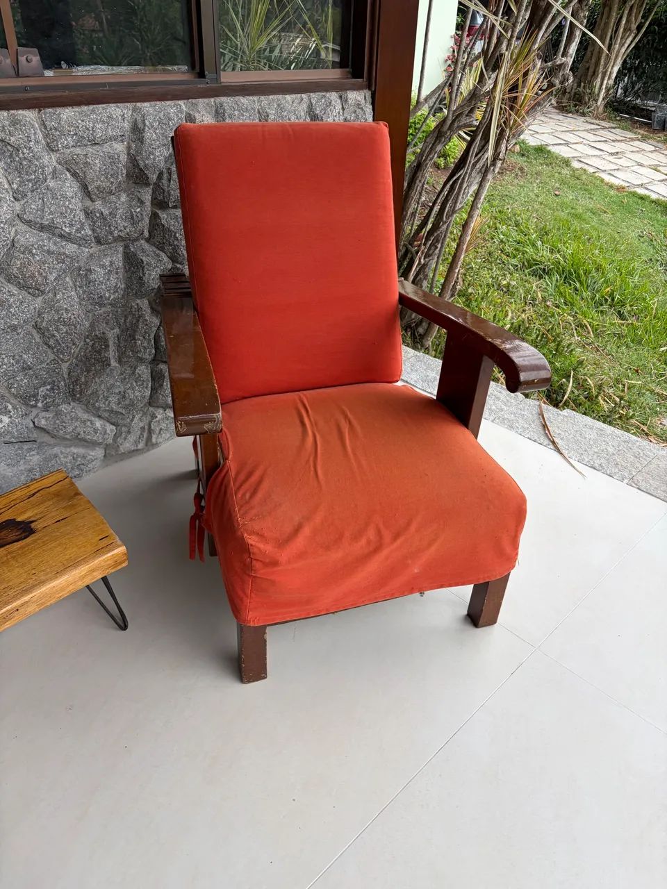 Poltronas antigas com capa novas - Foto 5