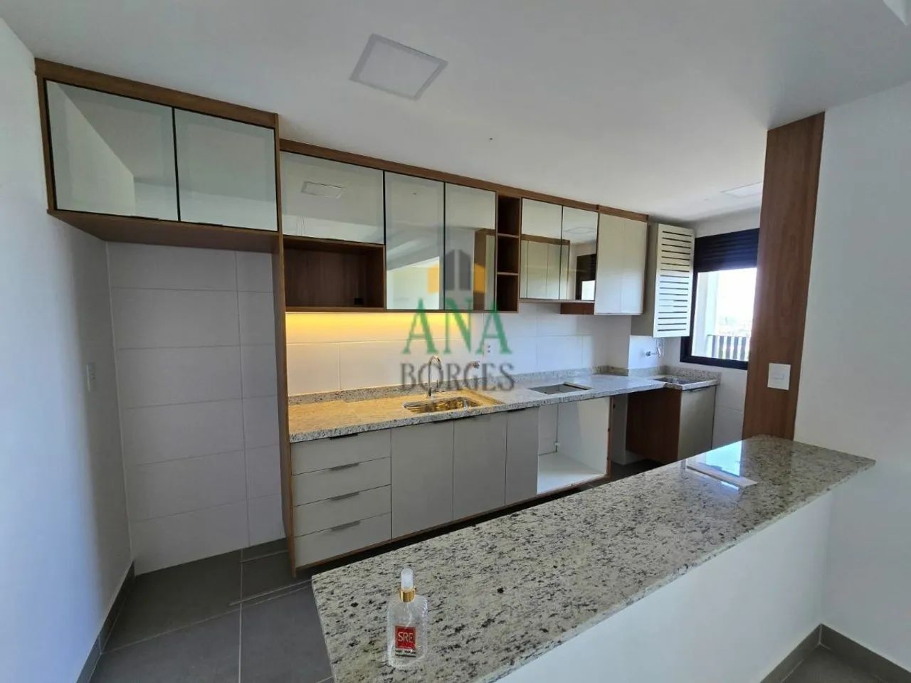 Apartamento de 3 dormitórios