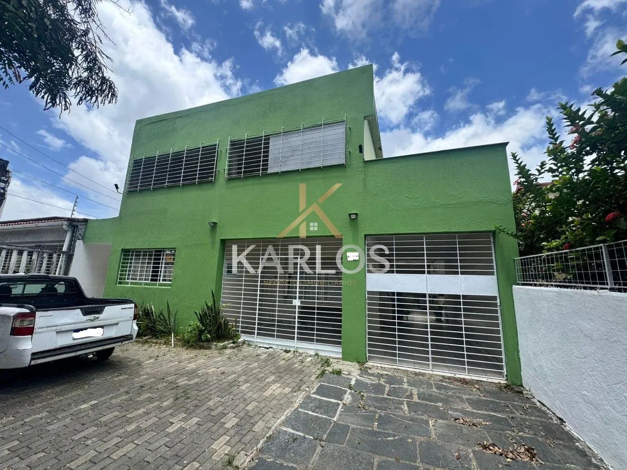 Vendo - Casa em Hipódromo - Recife