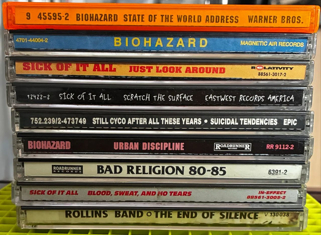 CDs diversos a escolher Punk Metal Hardcore Gótico Grunge - Foto 5