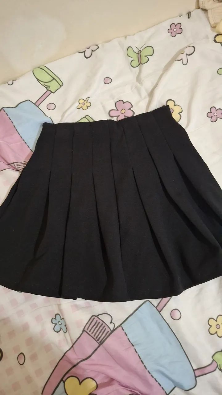 Saia Curta  Plissada Estilo Colegial 