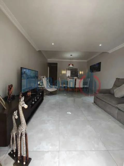 Apartamento varanda 2 quartos suíte garagem - Foto 5
