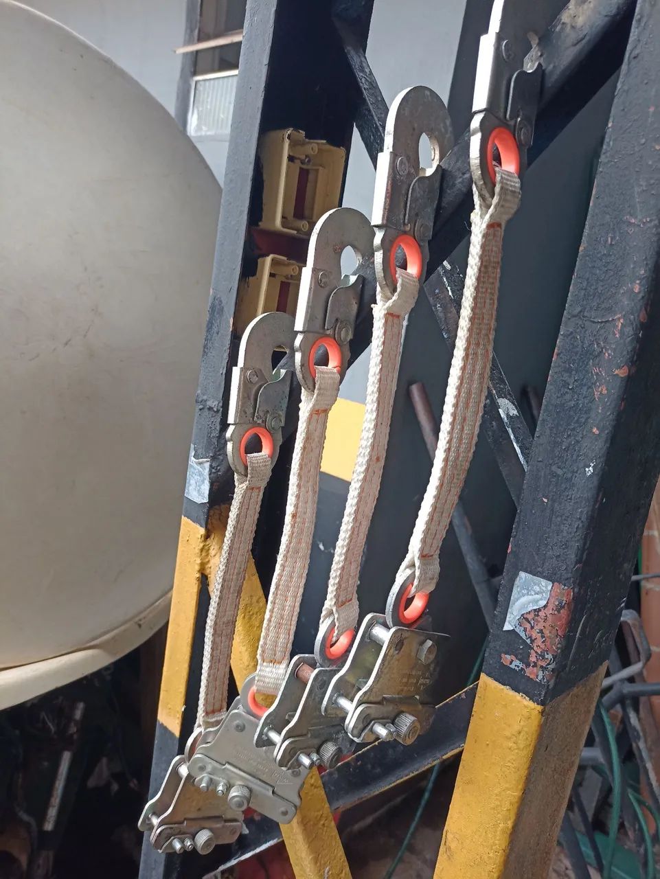 Trava Quedas  - Foto 2