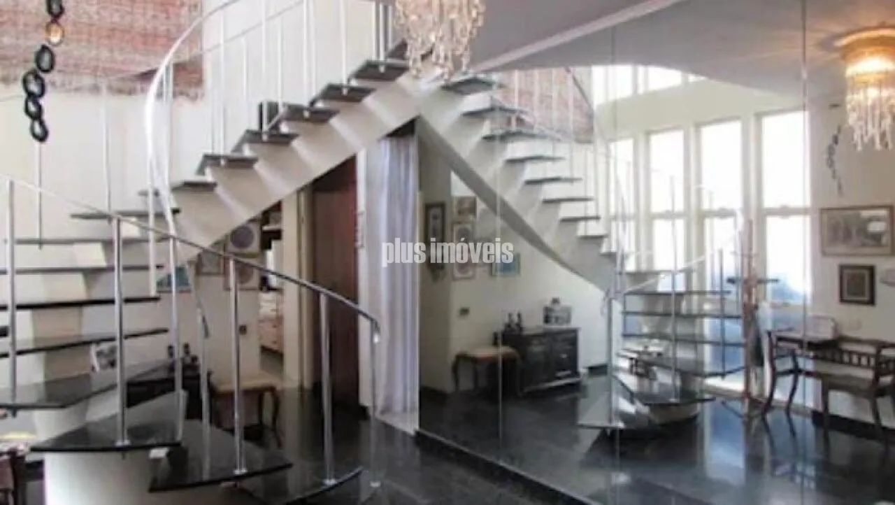 Casa Impecável e Versátil à Venda ? Próxima à Av. Sumaré