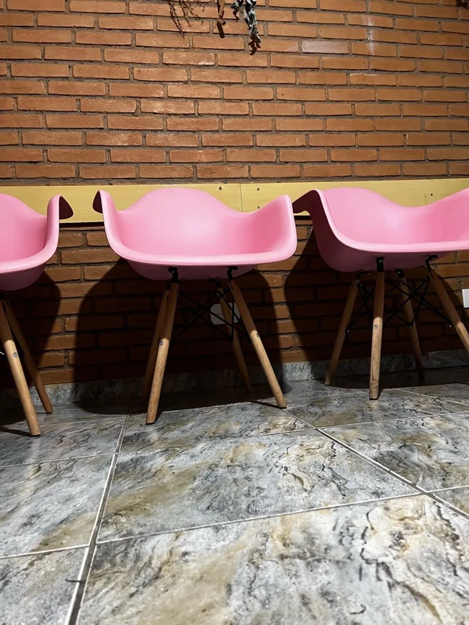 Cadeiras rosa  - Foto 4
