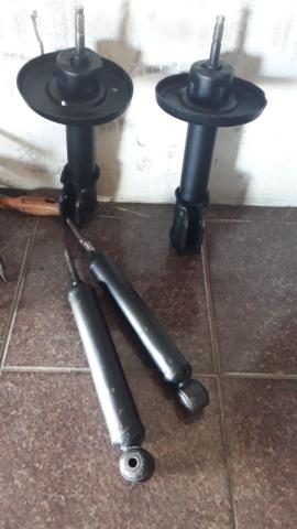 Suspensão fixa do corsa