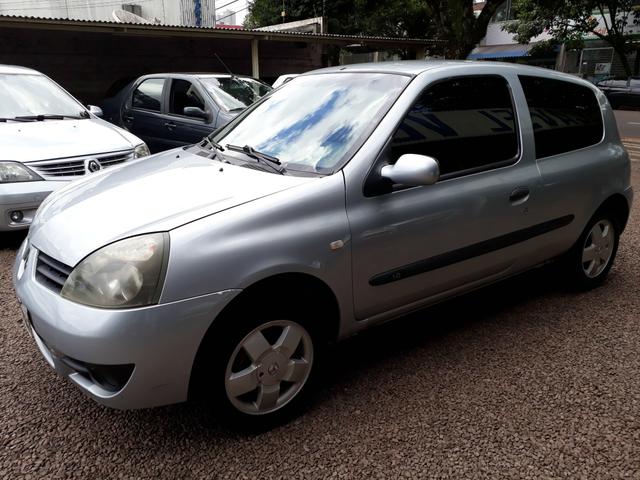 Clio 1.0 8v C/ Ar condicionado 2007