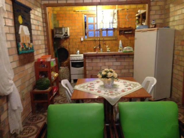 Casa 3 dormitório frente praça - Foto 5