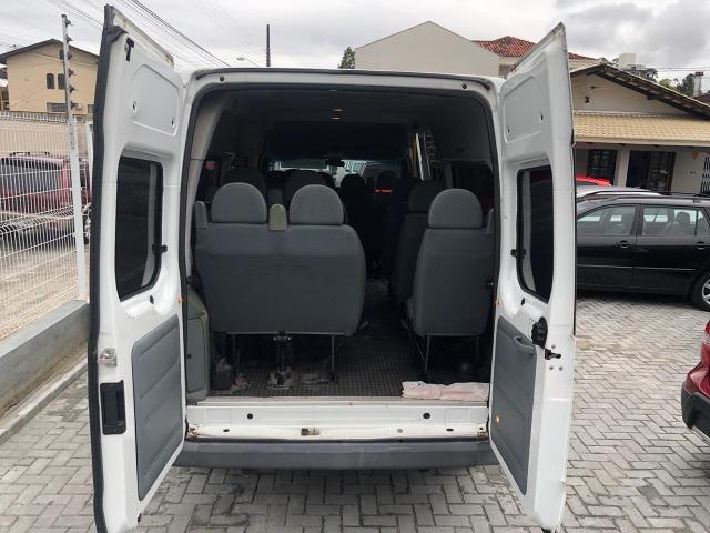 Ford Transit 14 Lugares - Foto 10
