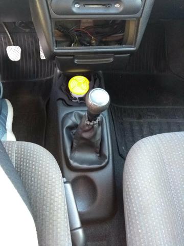 Corsa Hatch - Foto 12