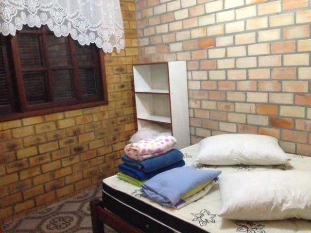Casa 3 dormitório frente praça - Foto 7
