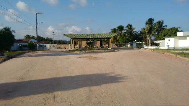 Terreno massagueira Cond fechado 77 mil - Foto 2