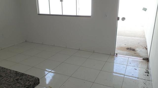Linda Casa Nova Financia 2/4 Sendo 1 Suíte Na Laje Casa Individual Frente Pra Sombra - Foto 2