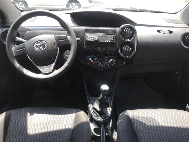 Etios sedan - Foto 5