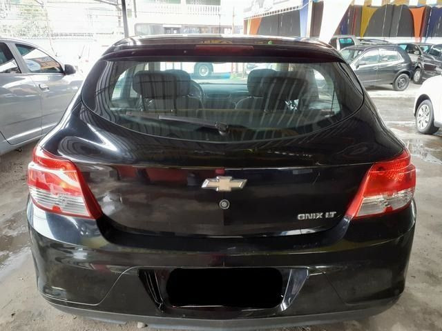 Vendo Onix LT 1.0 2013 - Completo * Entrada + 36x R$ 699,00 * C/ GNV - Foto 10