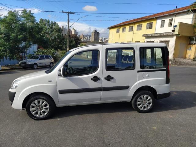 Fiat Doblò Attractive 1.4 8V (Flex) - Foto 12