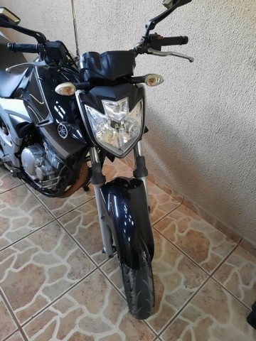 MOTO FAZER 250
