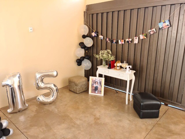 Área de festa com piscina aquecida e casa de temporada - Foto 13