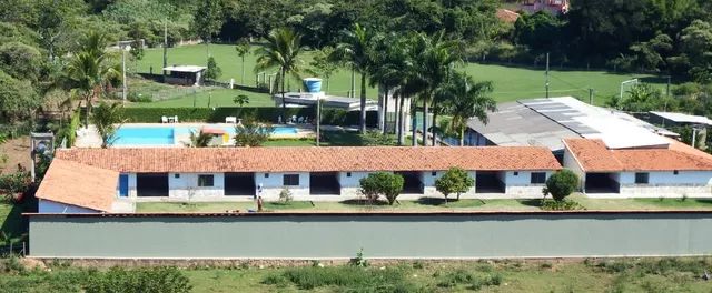 Sitio com 17 chalés pertinho de BH! Piscina, campo e muito mais! - Foto 8