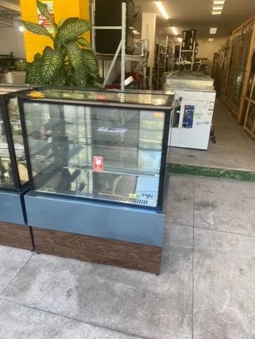 Balcão refrIgerado para confeitarias - tortas e sobremesas marca iglu luxo - Foto 3