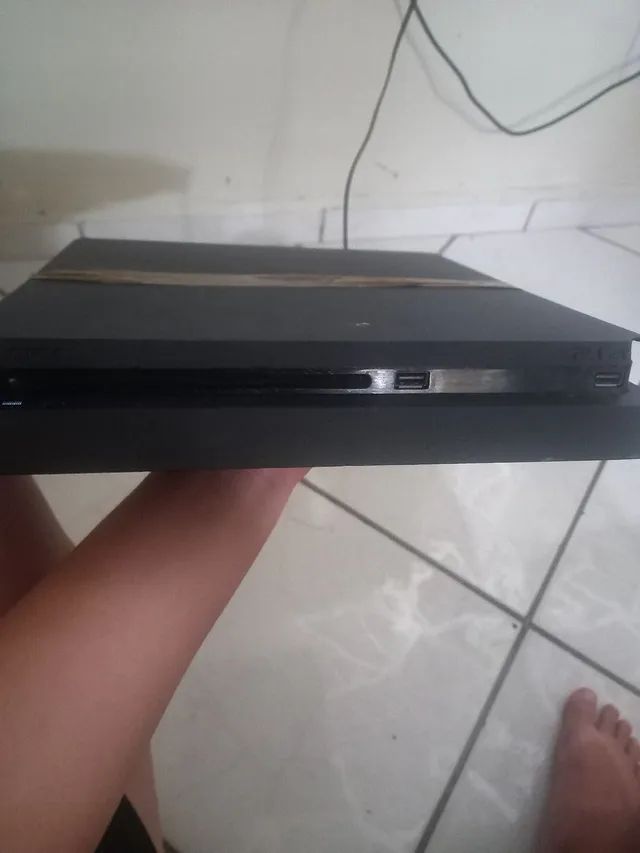 Ps4 caiu no chão