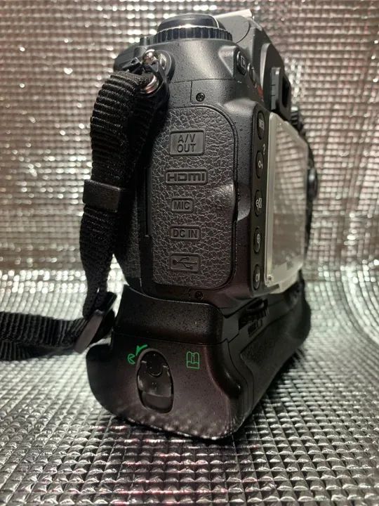 Nikon D300s com Grip - Foto 6