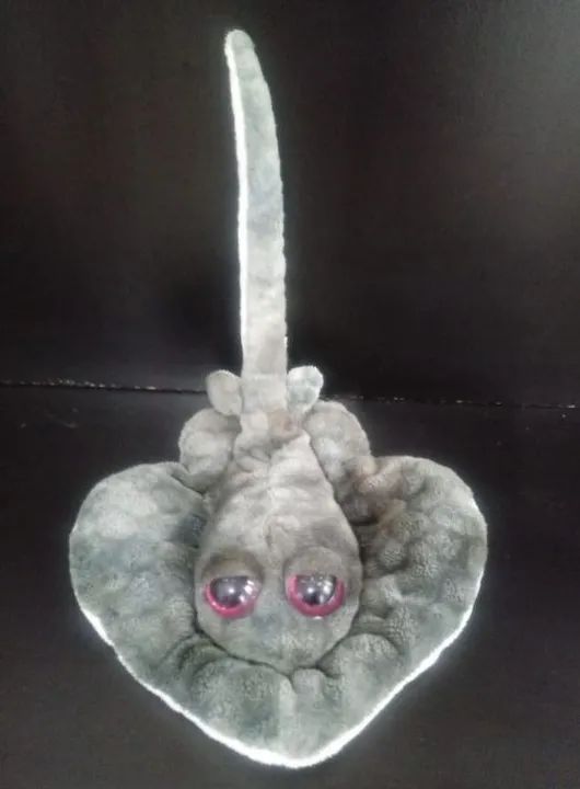 RAIA DE PELÚCIA 35CM