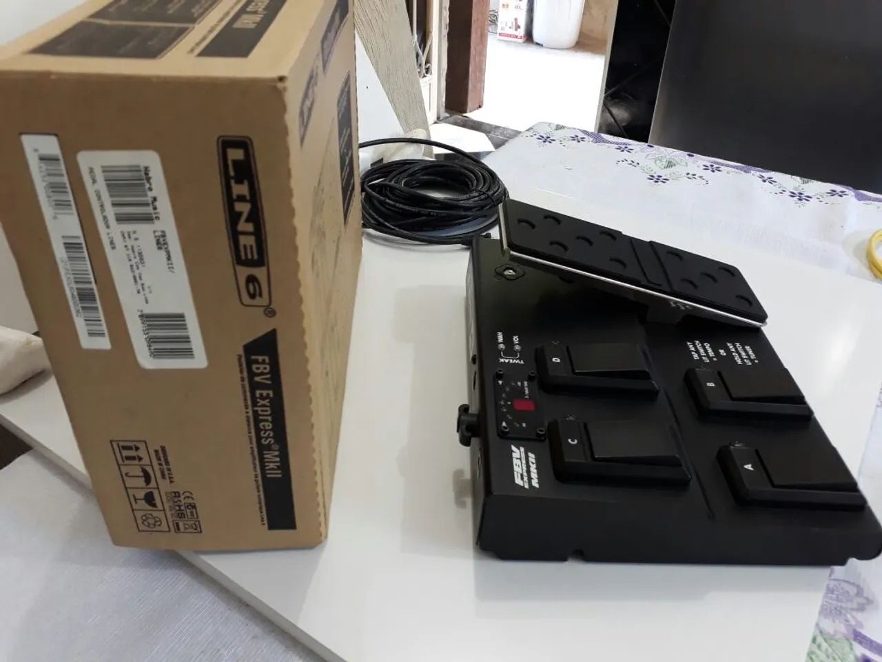 Line 6 Express® MkII Pedal de Controle para Guitarra - Foto 3