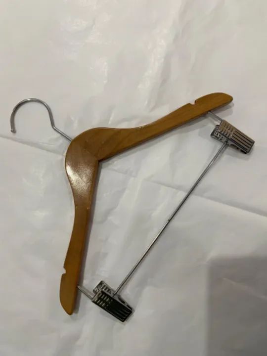 Cabides infantil com presilhas 