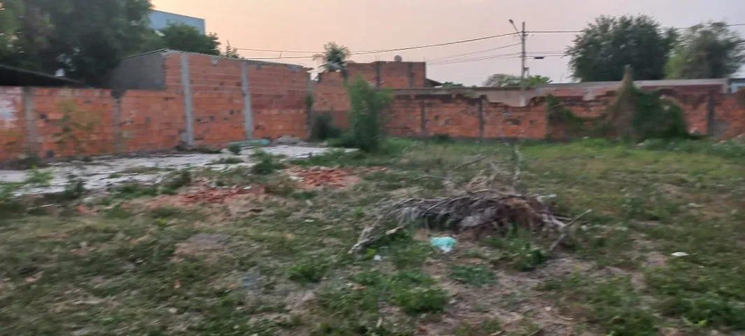 Terreno no bairro Dom Bosco, 10,60m x 30 m, Murado.