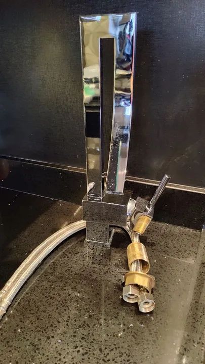 Torneira Banheiro Lavabo Cromada Monocomando - Foto 5