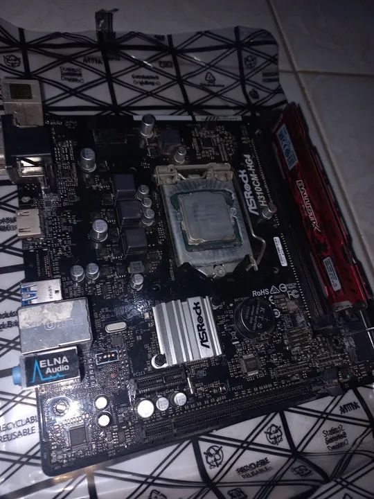 Kit Placa-mãe + Processador + Memória Ram (ASRock H310CM-HG4 + I3 9100f sem cooler + 8gb)