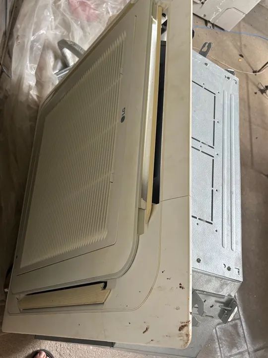 Ar Condicionado Cassete LG Smart Inverter 36.000 BTUs - Foto 2