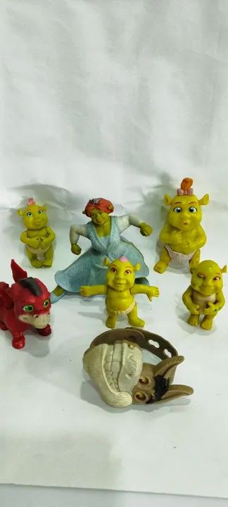 Bonecos Miniaturas Shrek Fiona Usados