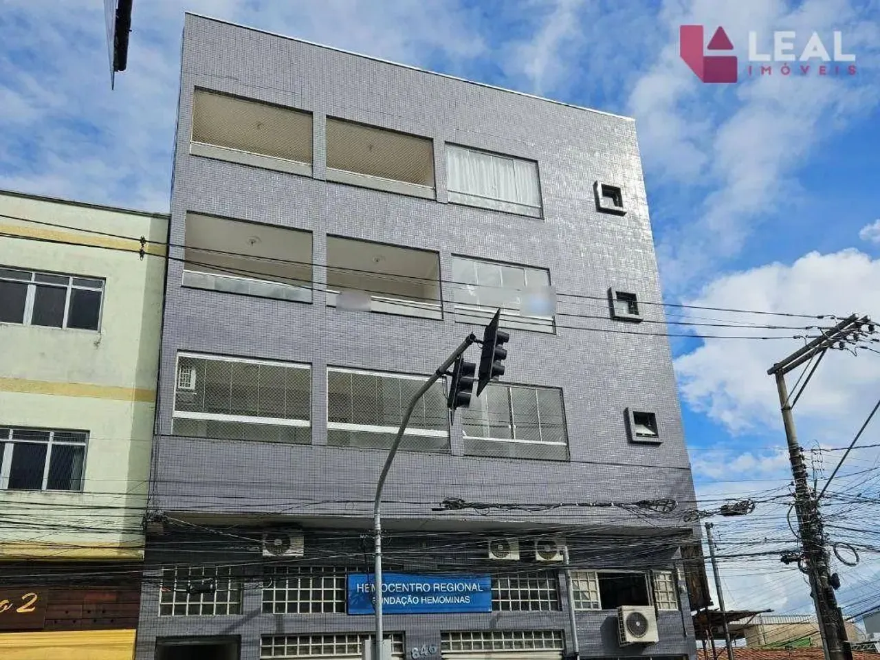 Apartamento com 3 dormitórios para alugar, 110 m² por R$ 1.900,00/mês - Centro - Pouso Ale