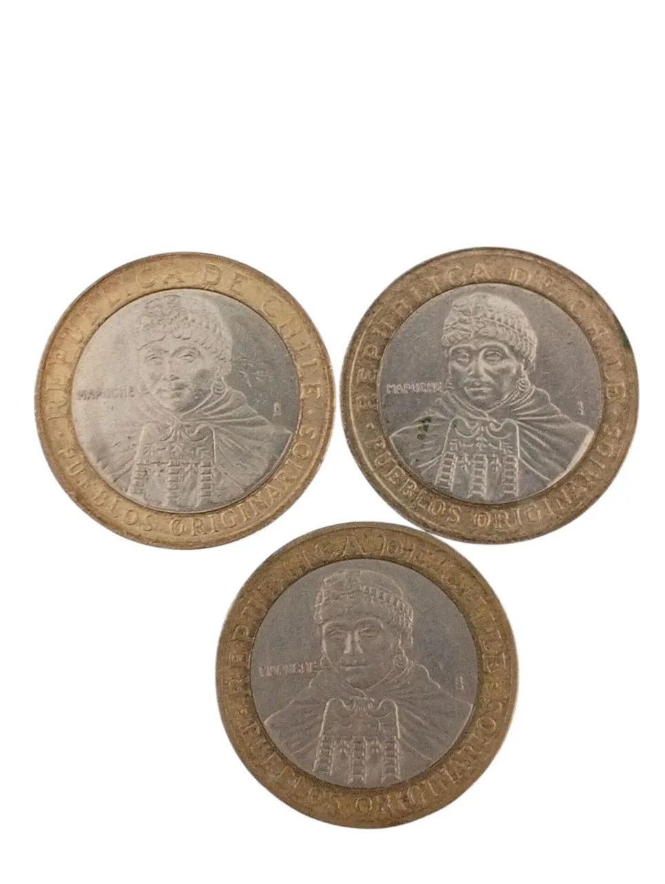 3 Moedas 100 Pesos Chilenos antigas - Foto 3