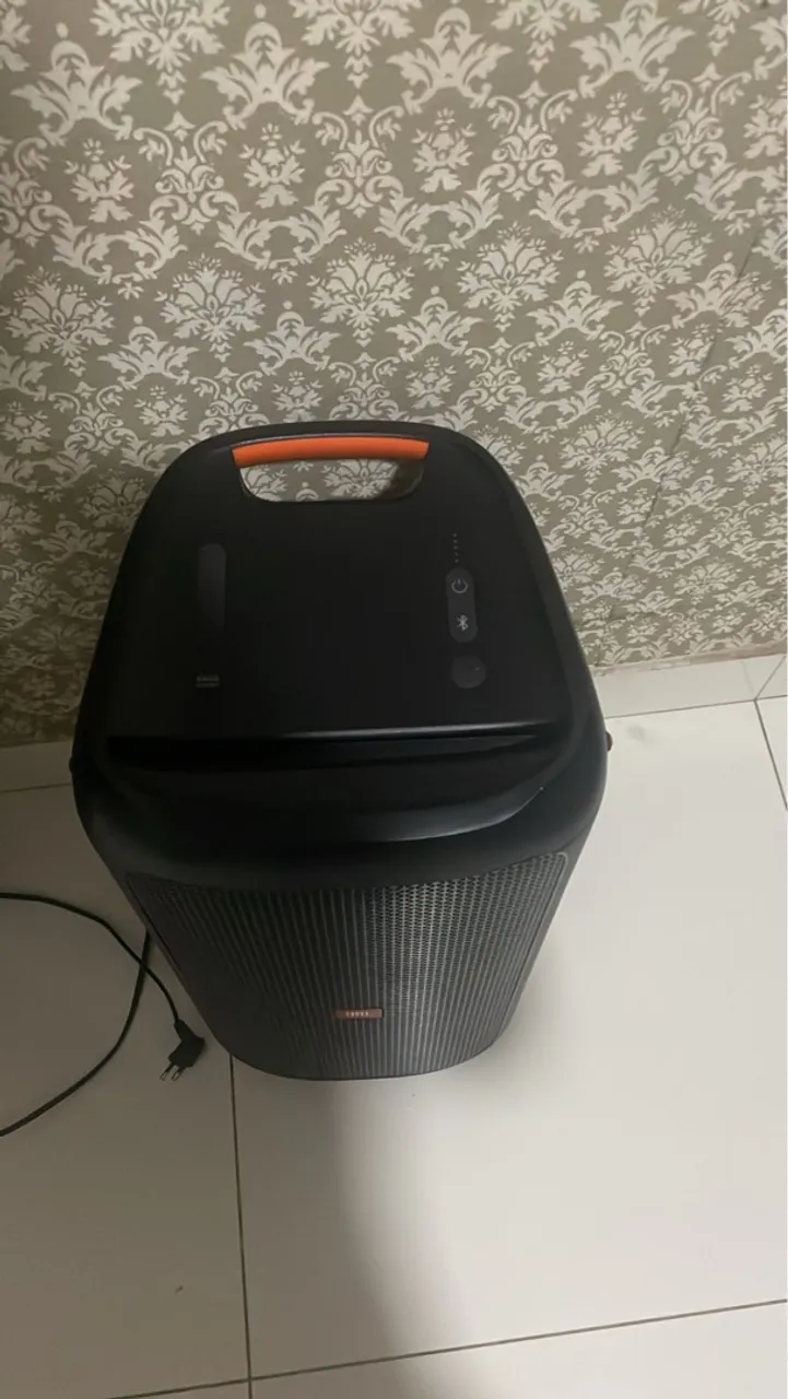 Caixa de Som JBL 100