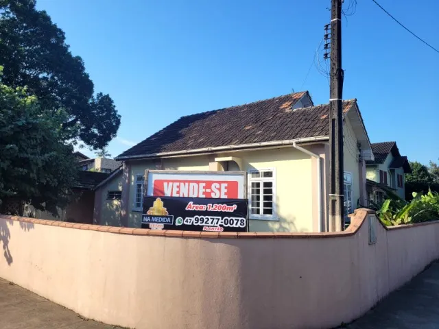 Imóvel excelente investimento no bairro Pirabeiraba c/ 1.200m²
