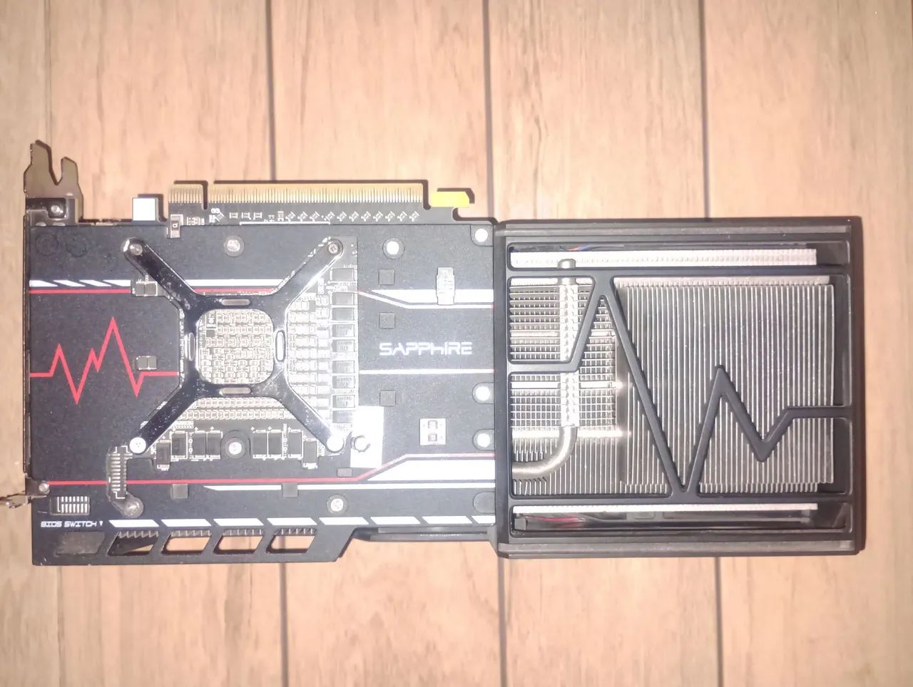 Placa de Vídeo Radeon RX Vega 56 Sapphire Pulse 8GB - Foto 3