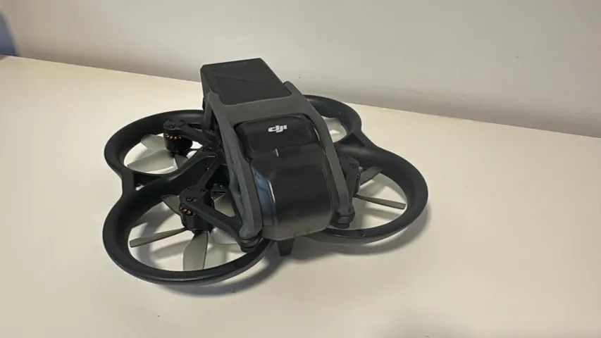 Drone DJI Avata (Kit completo)